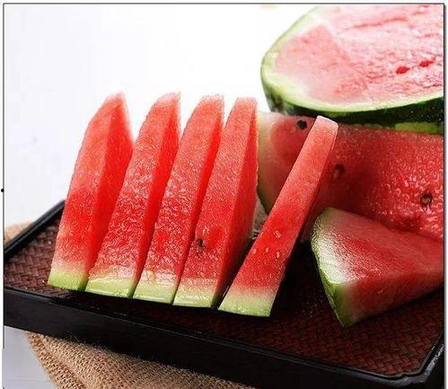 金乡吃瓜网红女,揭秘网络红人的幕后生活